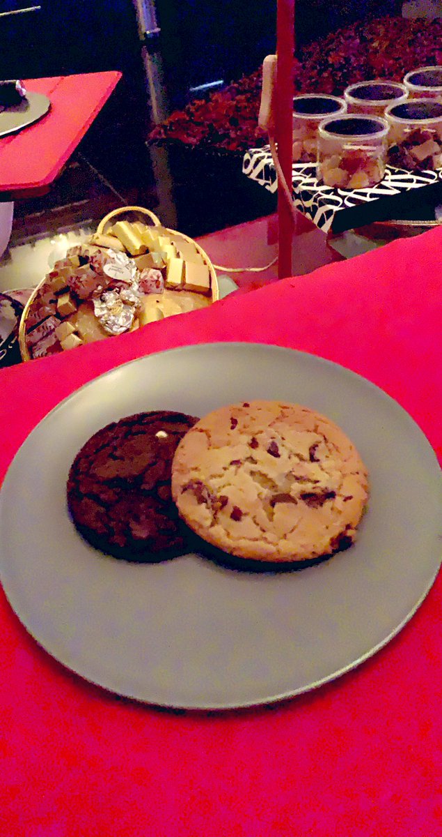 Perfect time to fuck up the diet 🤓😁