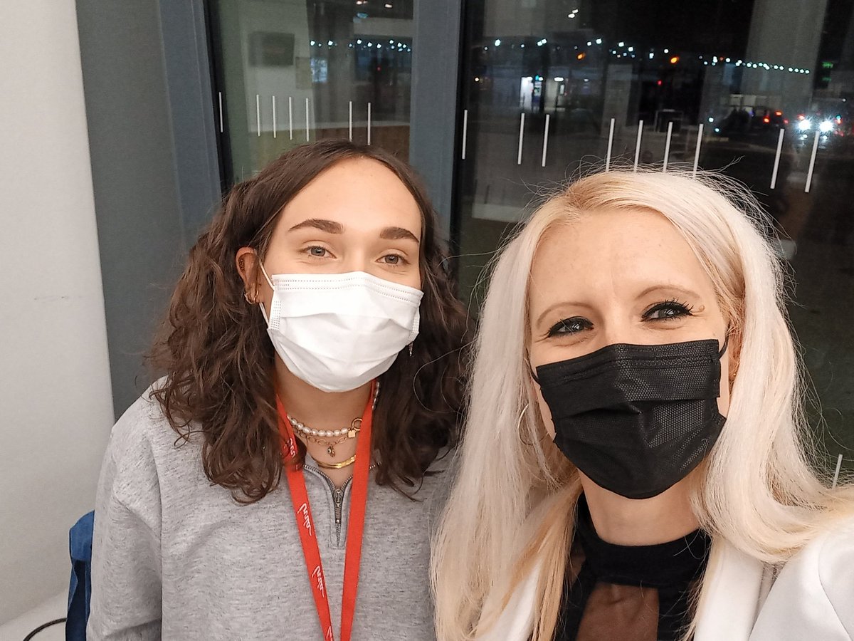 GaletJustine54's tweet image. 🥰 Un beau succès ce soir pour la représentation de #DroneControl à @VilledeNancy ! Merci à tous les intervenants 👏 Quel bonheur d&apos;avoir partagé ensemble ce beau projet... et en + l&apos;aventure continue 🚀 Prochaine représentation le 17/11 à Metz pendant @Science_and_you 😎