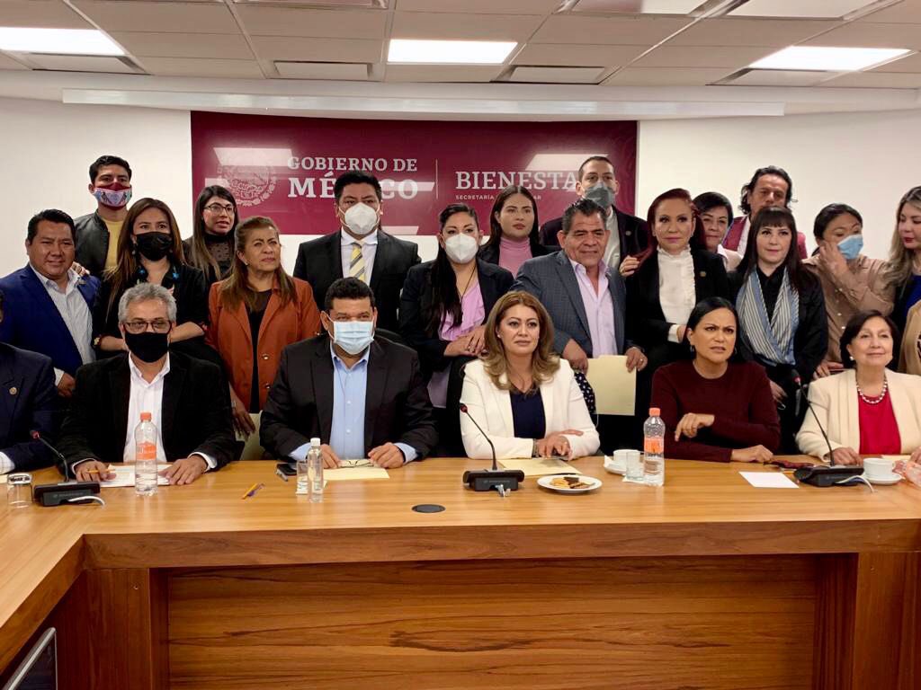 Legislando en favor de la población más vulnerable, desde la Comisión de Bienestar. 🤝🙋🏻‍♀️🙋🏻‍♂️

#ResolvamosJuntos