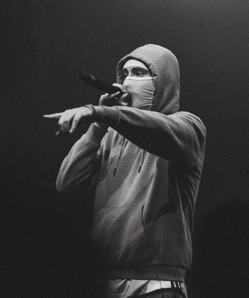 Alex__27__'s tweet image. 9 novembre, déjà 2 ans que Népal nous a quitté.

Qu’il repose en paix 🕊