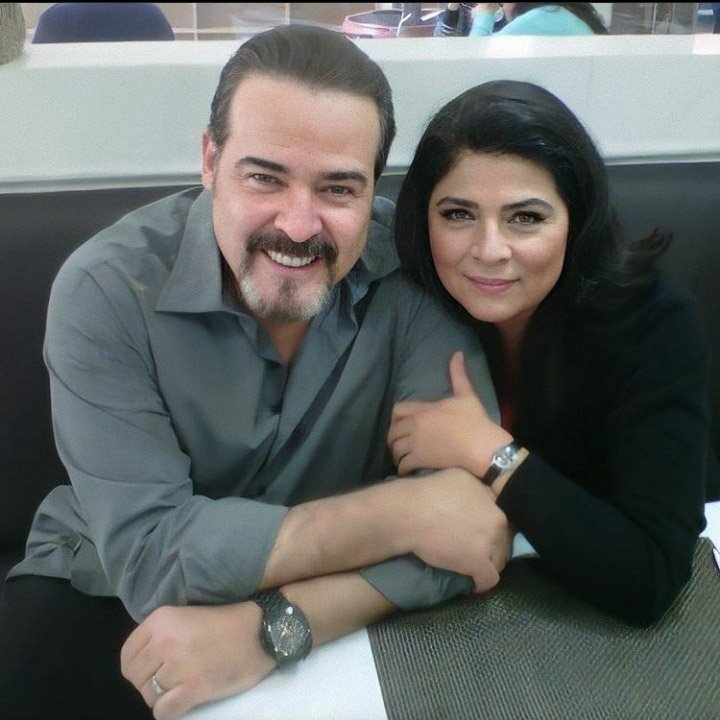 MaholyColoma's tweet photo. *Veo a Refugio*

Mi mente: https://t.co/idEjnS8TYo