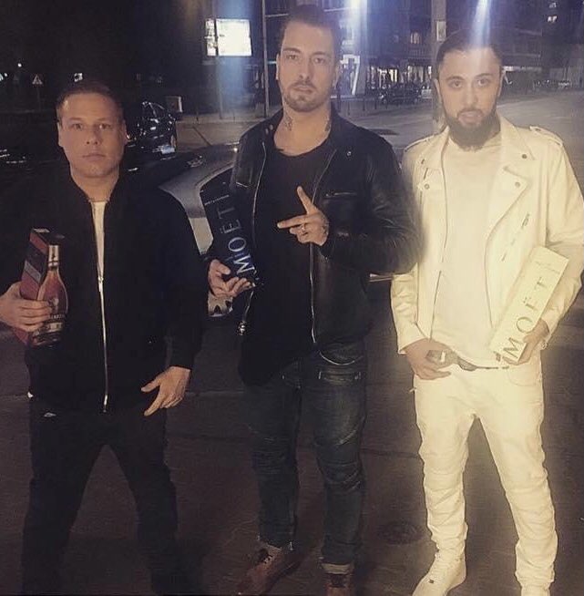 br0ddny's tweet photo. @klaudyniarz moze nie zolnierse ale gangsterzy 😉😉😉 https://t.co/gOnTzg90WM