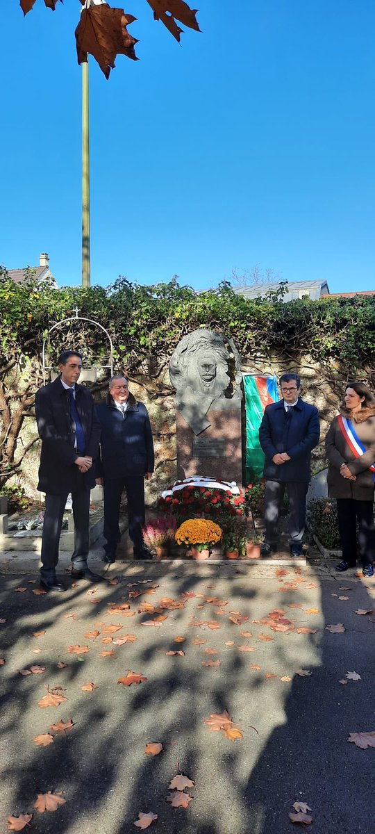 rahman2609m's tweet photo. A ce jour spécial du 8 novembre, de la Libération de la ville fe Choucha et de la Victoire, nous rendons hommage aux dirigeants de la 1ere République d’Azerbaïdjan, à tous les diplomates,  soldats et officiers qui ont perdu la vie en servant la cause de l’indépendance de l’🇦🇿. https://t.co/Nm89RcaAS1
