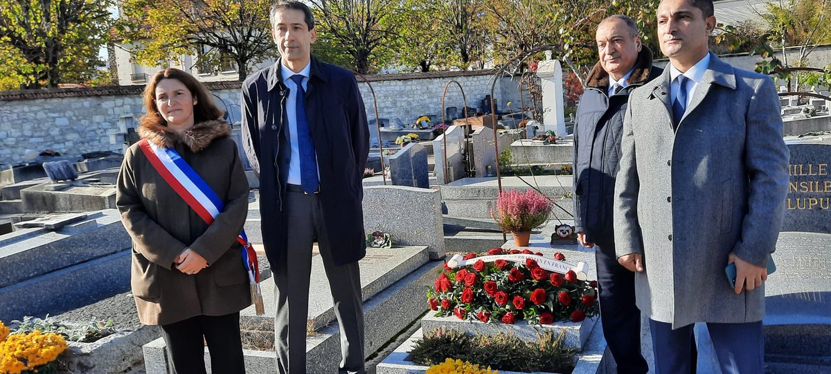 rahman2609m's tweet photo. A ce jour spécial du 8 novembre, de la Libération de la ville fe Choucha et de la Victoire, nous rendons hommage aux dirigeants de la 1ere République d’Azerbaïdjan, à tous les diplomates,  soldats et officiers qui ont perdu la vie en servant la cause de l’indépendance de l’🇦🇿. https://t.co/Nm89RcaAS1
