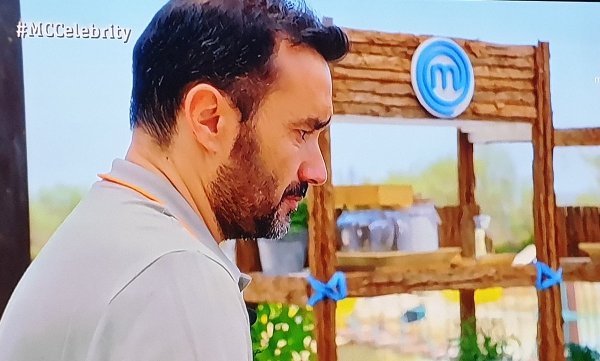 Cuando te están hablando pero tu mente te dice:
- Matar a Verónica Forqué, matar a Verónica Forqué. 🤣🤣 #MCCelebrity #MasterChefCelebrity