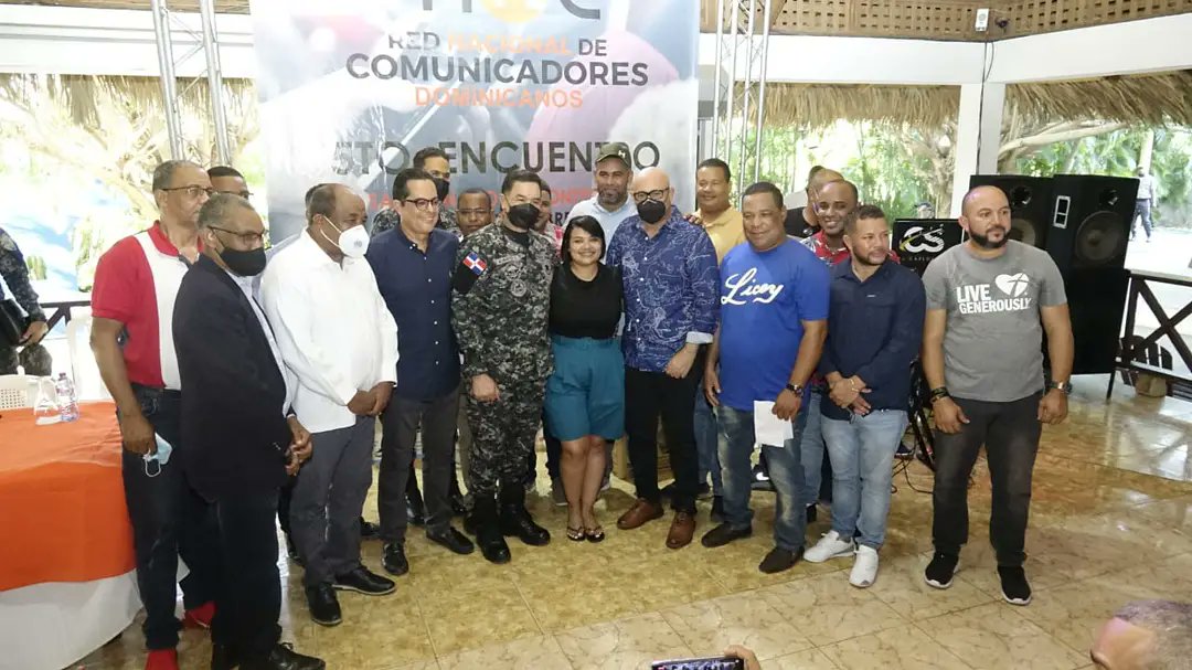 rdfirmaautoriz1's tweet photo. RD FIRMA AUTORIZADA C.POLANCO :
*#RNCD reconoce director @PoliciaRD Eduardo Alberto Then; entrega placas a miembros afiliados al gremio*
https://t.co/RHnKMOHq8C
@pesqueiradiego
#rdfirmaautorizada https://t.co/nQxiHHbyGp