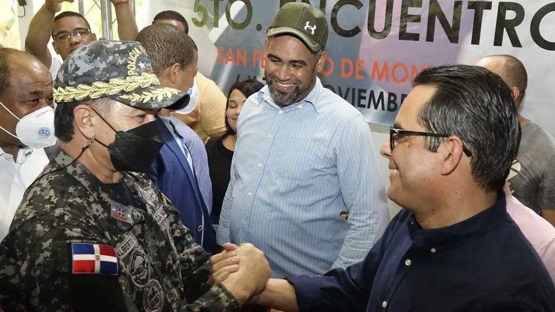 rdfirmaautoriz1's tweet photo. RD FIRMA AUTORIZADA C.POLANCO :
*#RNCD reconoce director @PoliciaRD Eduardo Alberto Then; entrega placas a miembros afiliados al gremio*
https://t.co/RHnKMOHq8C
@pesqueiradiego
#rdfirmaautorizada https://t.co/nQxiHHbyGp