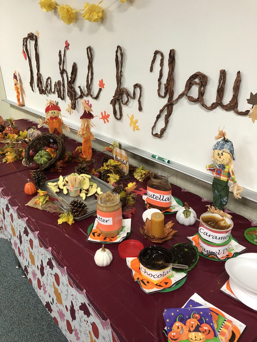 CohnMrs's tweet photo. Thanks for the thoughtful treat to start the week! #BetheSpark @SME_Sparklers #SMErocks https://t.co/BDNGHUhHqp