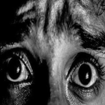 wahfeee's tweet photo. Conspiracy theorists when they see circles and lines https://t.co/dQiNXpPqzN