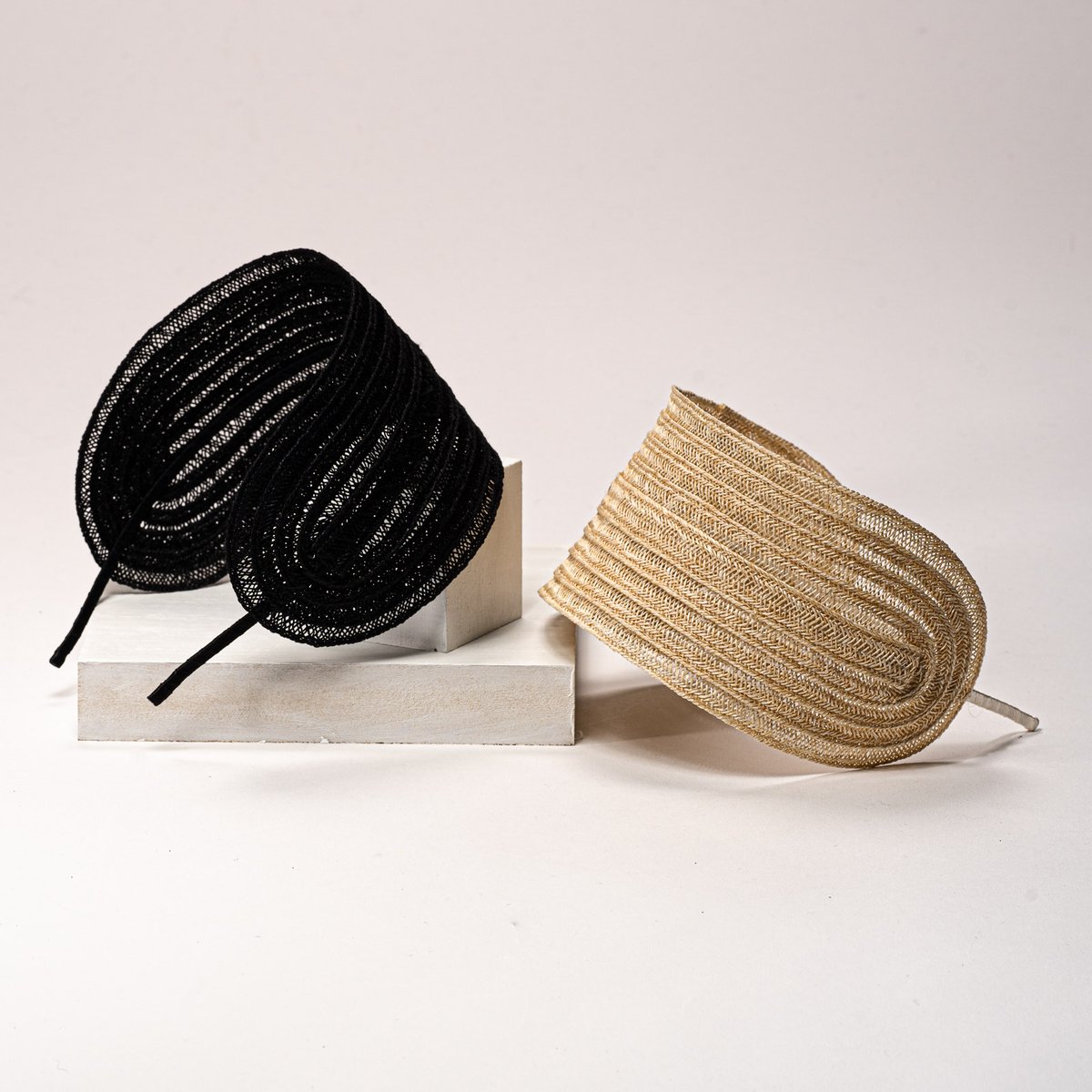 sunyorkos's tweet photo. Now Available in Hemp Braid Alice Band for Fascinator Making, Quantity limited

#hemp #fascinator #hatbase #aliceband #headband #hairband #accessories #natual #black #millinery #millinerysupply #sunyorkos #zoriamillinery https://t.co/hiBhMo37UA