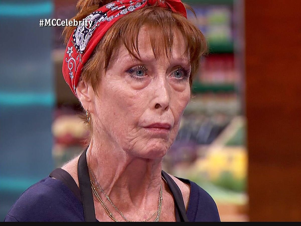 iconicachelo's tweet photo. A quién prefieres de abuela? 
RT VERONICA FORQUÉ / FAV CARMINA #MCCelebrity https://t.co/OUPtrIGroc