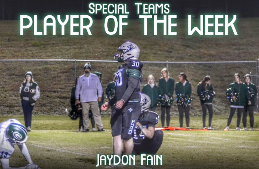 EastsideFB's tweet photo. 🗣 @Bullritos Covington - Players of the Week from last week’s win against Greenbrier:

@dallas12_dj - 38 Carries - 214 Rushing Yards - 4 TDs
@DvonDuplessis - 5 Solo Tackles + 5 Assist = 10 Total Tackles
@JaydonFain - 5/5 PATs 🦵
@KalenStapp - 🦅🦅🦅

#WeBleedGreen #OurStandard https://t.co/dibnr6g24E