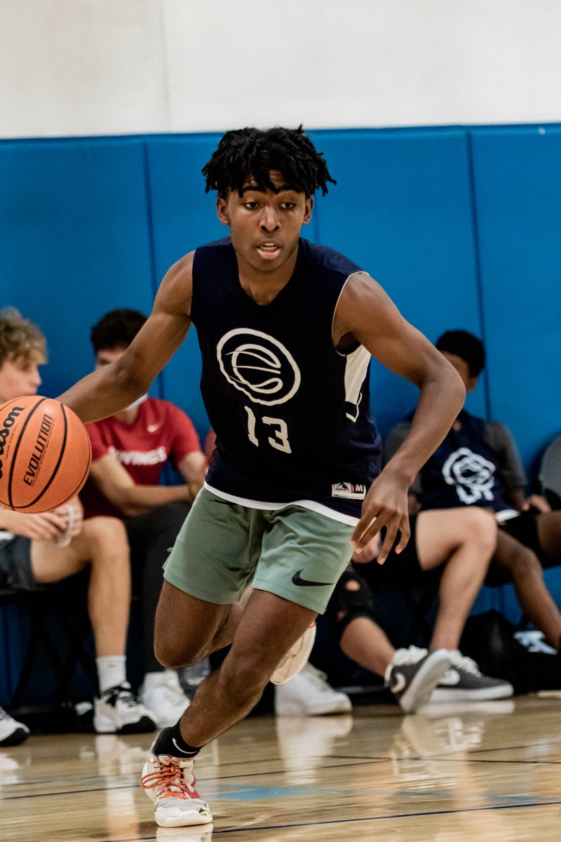 🎥NEXT WAVE HIGHLIGHTS🎥

2023 6'1 Wing Myles Stewart (DePaul Prep, IL) proved himself to be a tough matchup at #TheNextWave🌊, dominating off the attack and shutting down opponents defensively.

Get to know <a href="/mas_skies/">Myles Stewart</a>: youtube.com/watch?v=cJcUwb…