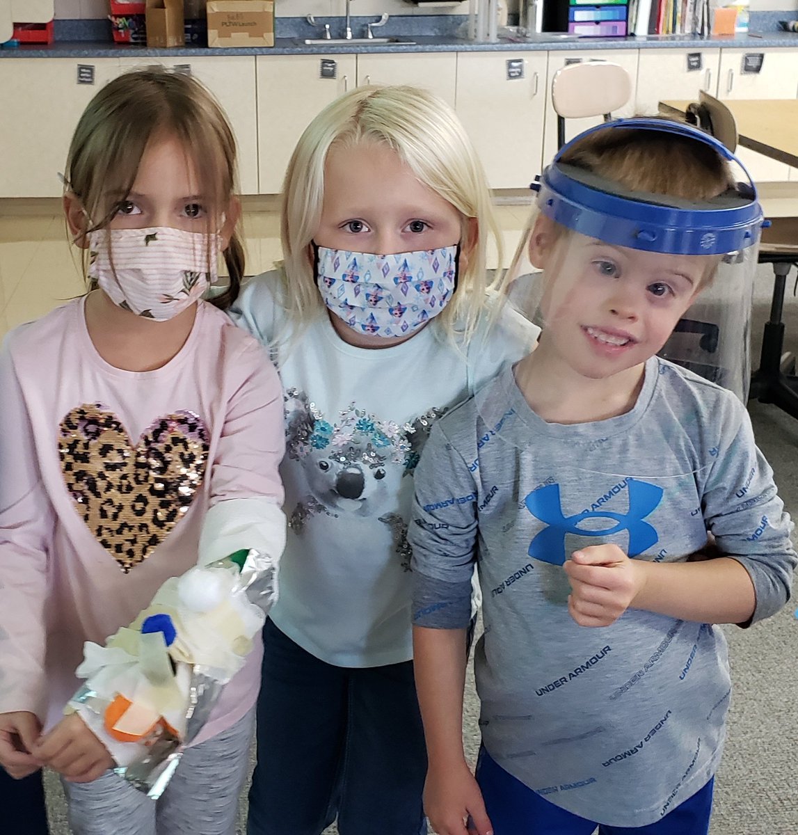 Working through the Engineering Design Process with these @LeggeeLeopards Ks. So proud of how far they've come! Successful casts! <a href="/PLTWorg/">Project Lead The Way</a>