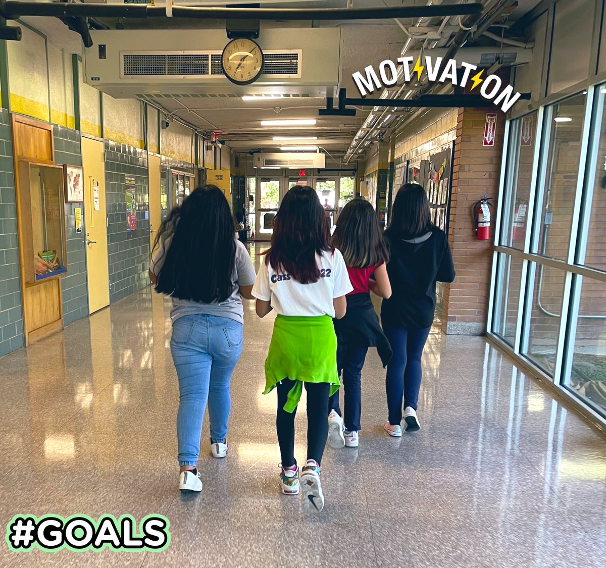 SaraYRodrigu3z's tweet photo. #Teaching and #Inspiring the next generation of #LatinasInSTEM
🦾👩🏻💻👩🏻🔬#FutureWomenInSTEM #GirlsInSTEM #NationalSTEMday #RepresentationMatters @WomenNASA @SpaceCenterHou @RickettsDeirdre @alliantgroup @Dhavaljadav02 @DorinaCG7 @HISD_ElemSci @HISDSupe @LatinasinSTEM https://t.co/HAMqzI3KIZ