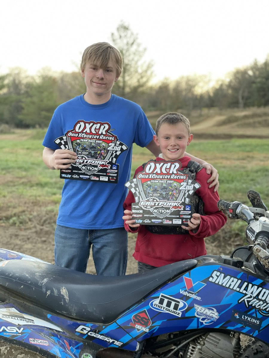 Mrsamysmallwood's tweet photo. So thankful for a wonderful racing season this year. What a fun way to end the season with a team race at OXCR. Thank you Bobb family for a great family racing series! https://t.co/Qg19KRfHkw