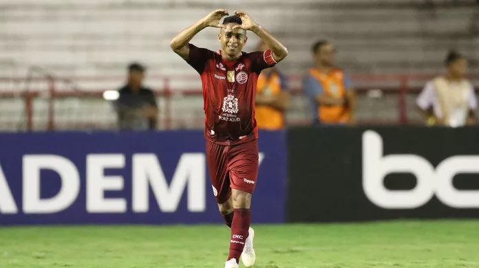 Lucas Liausu tweet media