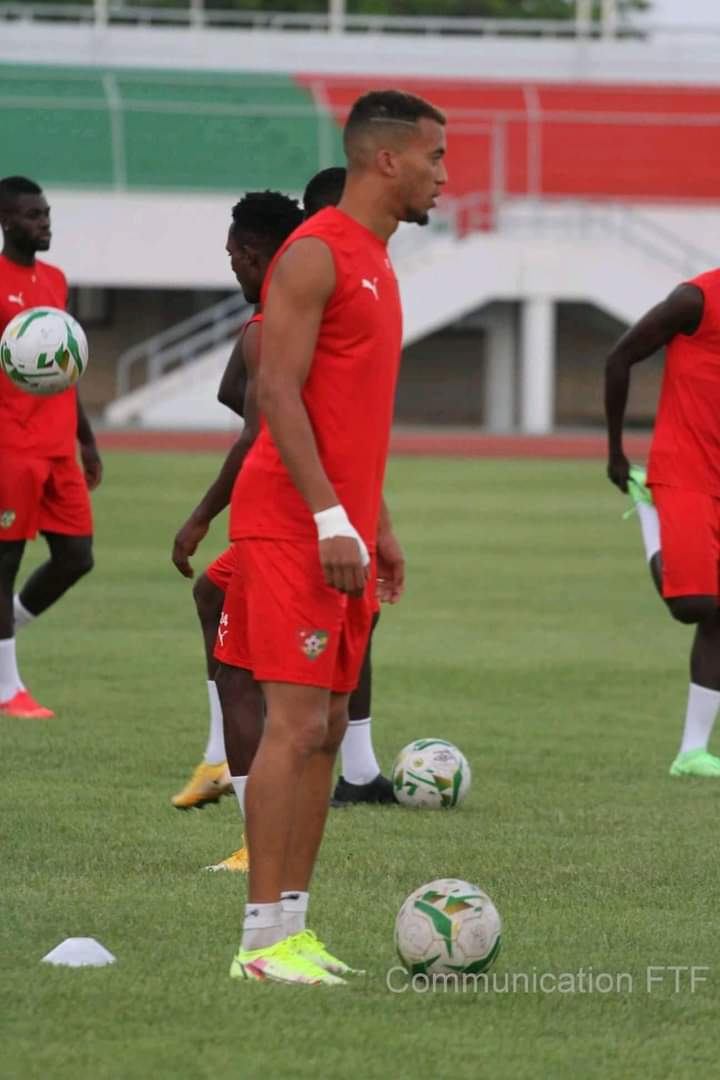 ATTIKPOH's tweet photo. 5eme journée des Éliminatoires CM QATAR 2022
Première séance des Éperviers du Togo ce lundi 08 Novembre 2021
Togo🇹🇬 VS Sénégal🇸🇳
Jeudi 11 Novembre 2021
#Toud Éperviers
@MinistereSports
@FtfTogolaise
@Actu_228 https://t.co/37vxGV8wn9