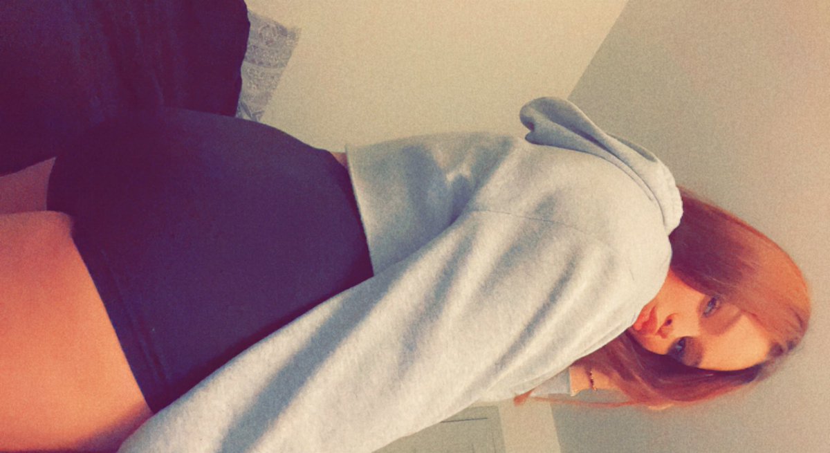 Gringaaa23's tweet photo. Por eso bebe yo quiero comerte toda 💋. https://t.co/ktbOXUTk2N