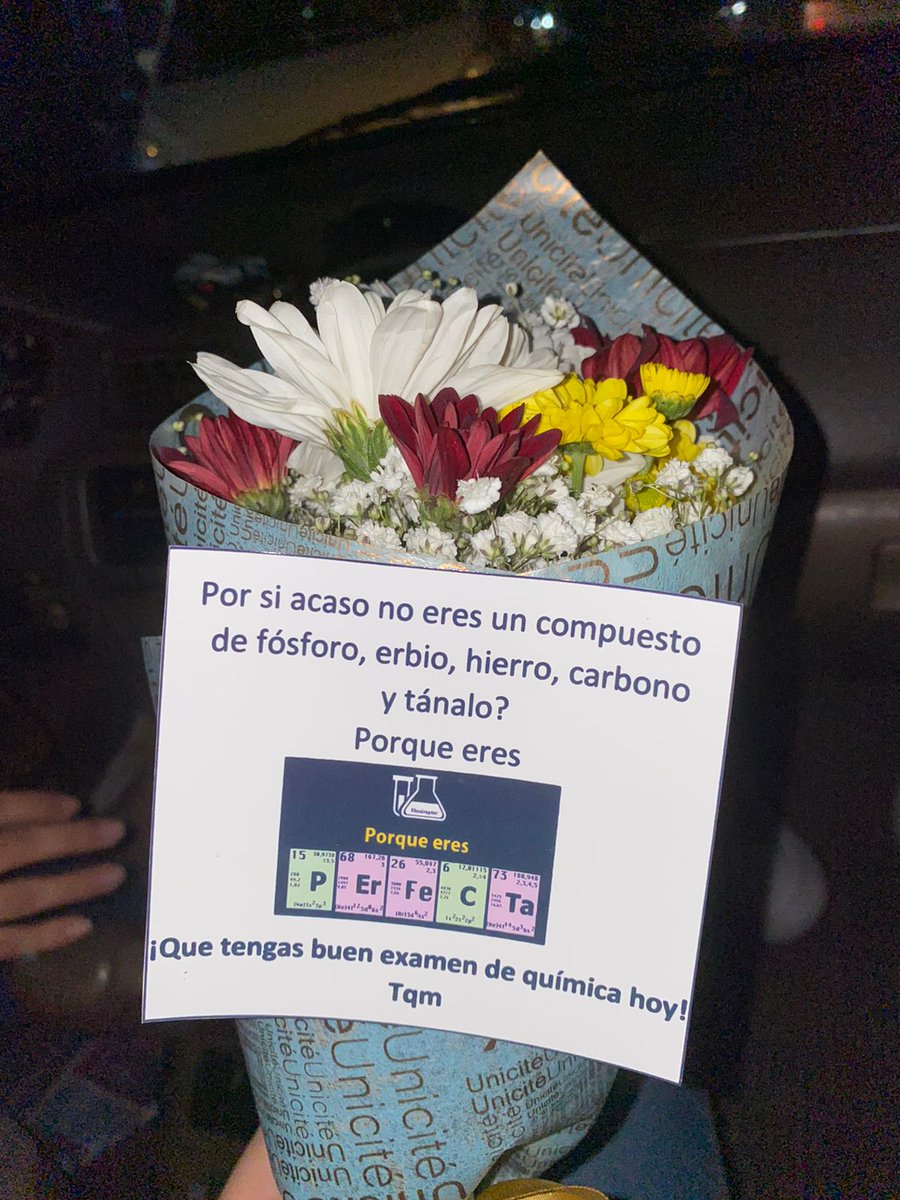 Fati_BritezJara's tweet photo. Le conté a mi amorcito que tenia examen de química y hoy aparece con esto... definitivamente yo ya gané todo❤ https://t.co/d0BdDKqJ4x
