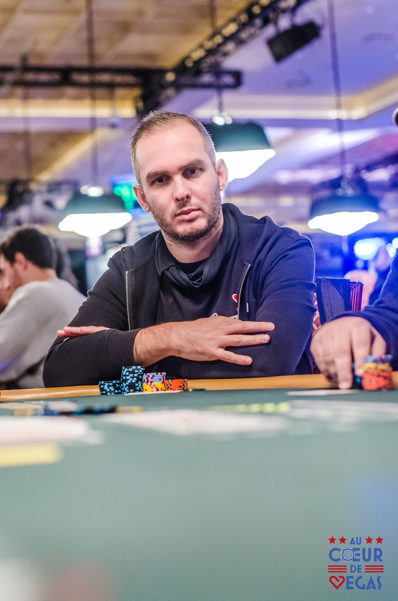 AuCoeurDeVegas's tweet photo. Event #67E: MAIN EVENT No-Limit Hold'em World Championship, En direct du field !

#aucoeurdevegas #wsop2021 #wsop #LasVegas https://t.co/cYdhIPV9jv