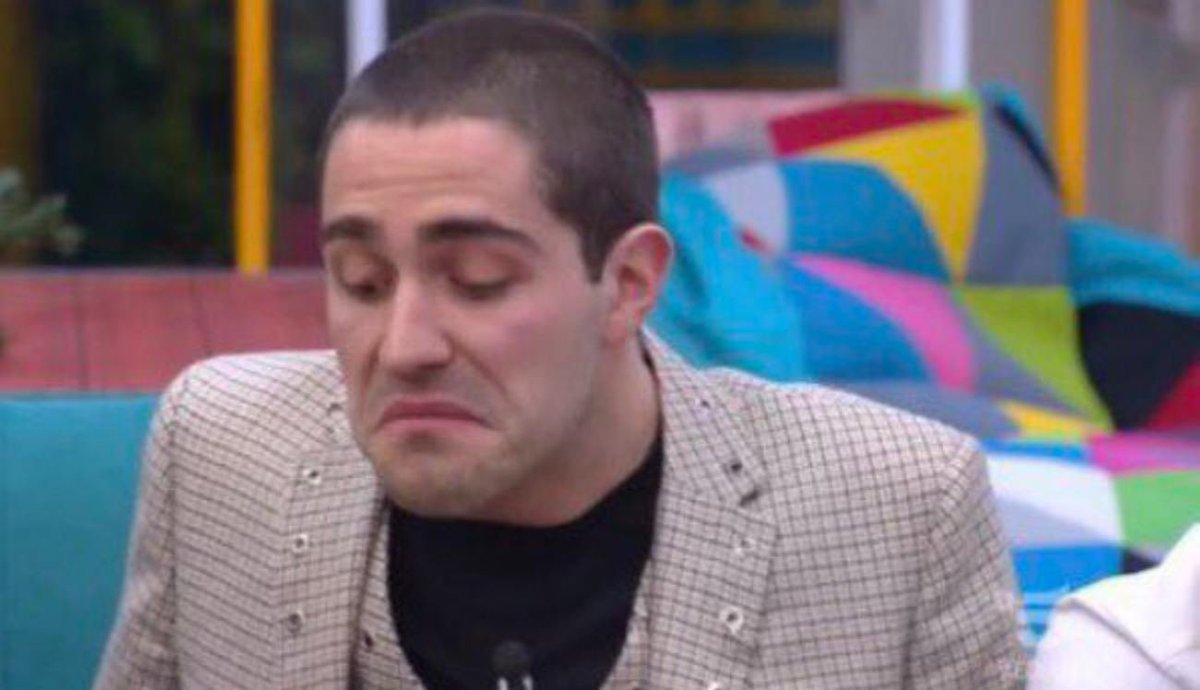 nofeedd's tweet photo. Due minuti prima: né uomini né donne dovrebbero sentirsi dire che meritano il male
Jo ad Alex: quando esci gli italiani non si sa che ti faranno💀 #GFvip https://t.co/opHKyWSYCy