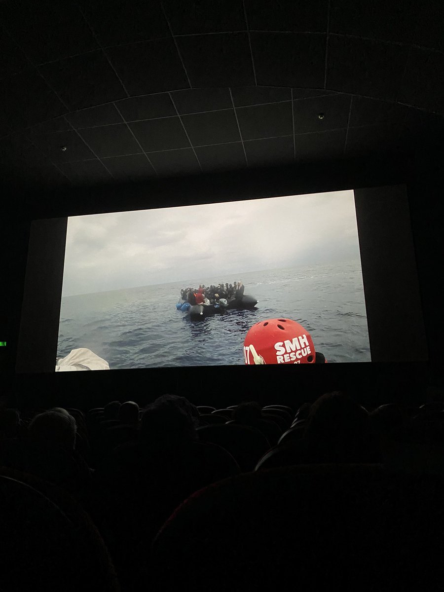 maydayterraneo's tweet photo. Sin palabras. Muy emotivo y espectacular en la gran pantalla. Hay que verlo.

#Aitamari #Documental

@AteraFilms @javijuliophoto @nerviodocs https://t.co/tFvWIFnC9N