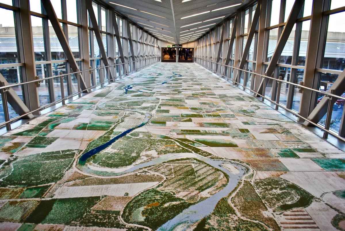 mmcphate's tweet photo. This carpet at the Sacramento Airport shows an aerial image of the Sacramento River. https://t.co/5bInBLIlq7