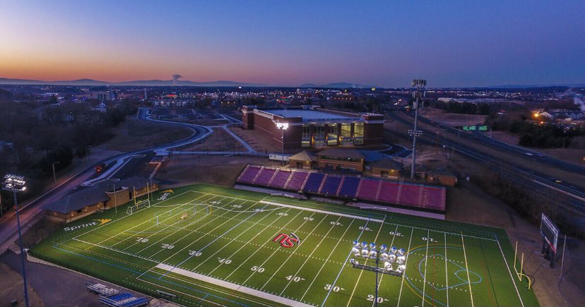 Evan_VanSteen's tweet photo. Extremely blessed to receive my first offer from @SUhornetsFB . Big thank you to @S_Hodgin and @YoderScott for this amazing opportunity!  @GarnerAthletics @Chris_Sailer @PFCarolinas https://t.co/Ou2WF0DxLH