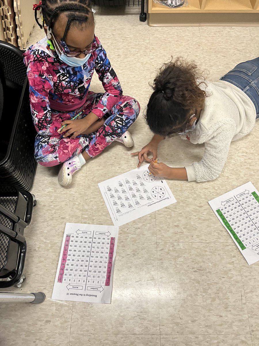 MrsDragishWCS's tweet photo. Applying our rounding skills to our new workplace! The students really enjoy working with partners and getting to move around the room. #WillardRocks https://t.co/CjiqKZSkyN
