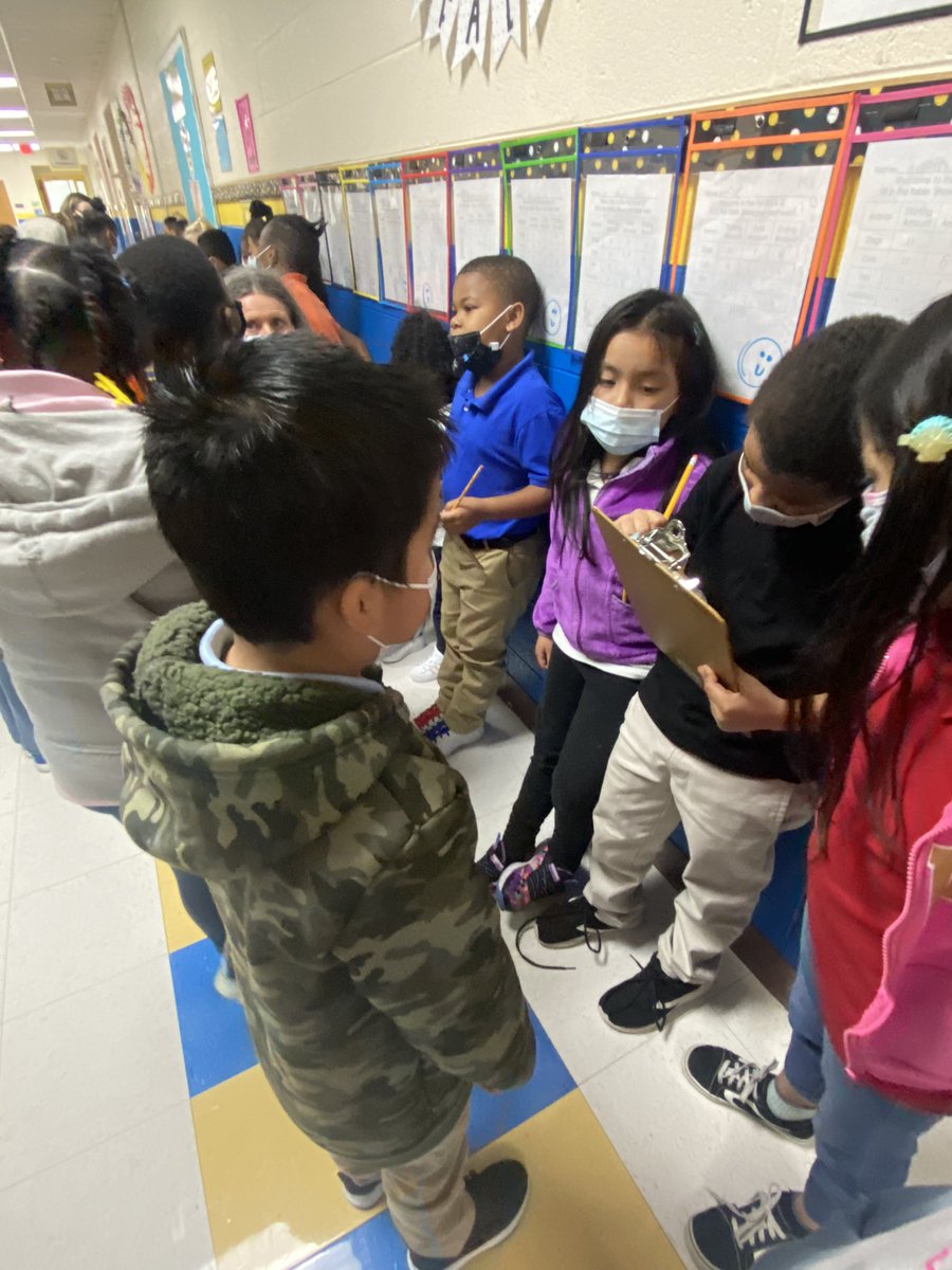 Educator817's tweet image. Our 2nd grade @ShwabElementary mathematicians are totally engaged surveying their 1st grade friends building tally graphs as they learn how to collect and represent data in multiple ways. 
#MathTasks #MathChat #AnalyzingData