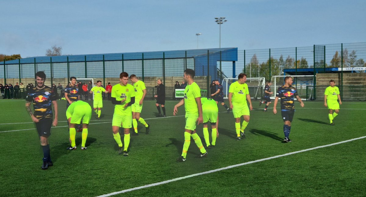 TheOldTheNew21's tweet image. Featured game no.2 this week is Lukes v Hope Farm in the Cheshire Cup @LukesFC1 @HopeFarmFC in a close encounter