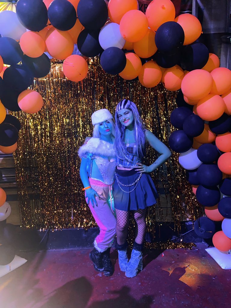 Hi Twitter I never shared what I was for #Halloween 👀 #bratz #MonsterHigh