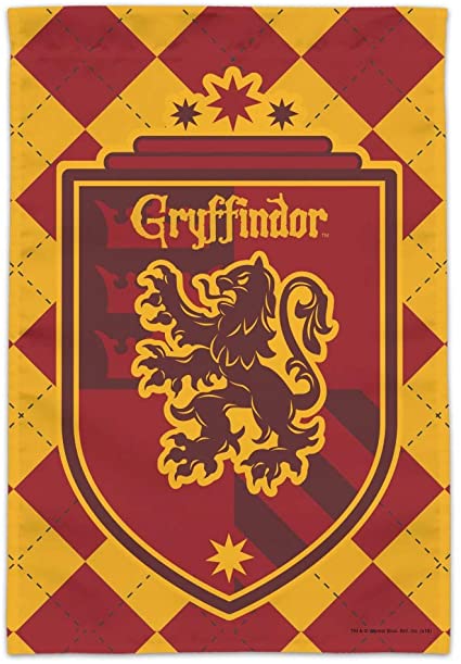 chasedevens's tweet photo. . @Uniswap rebranded itself as the 5th house of Hogwarts https://t.co/ek5flvR2vw