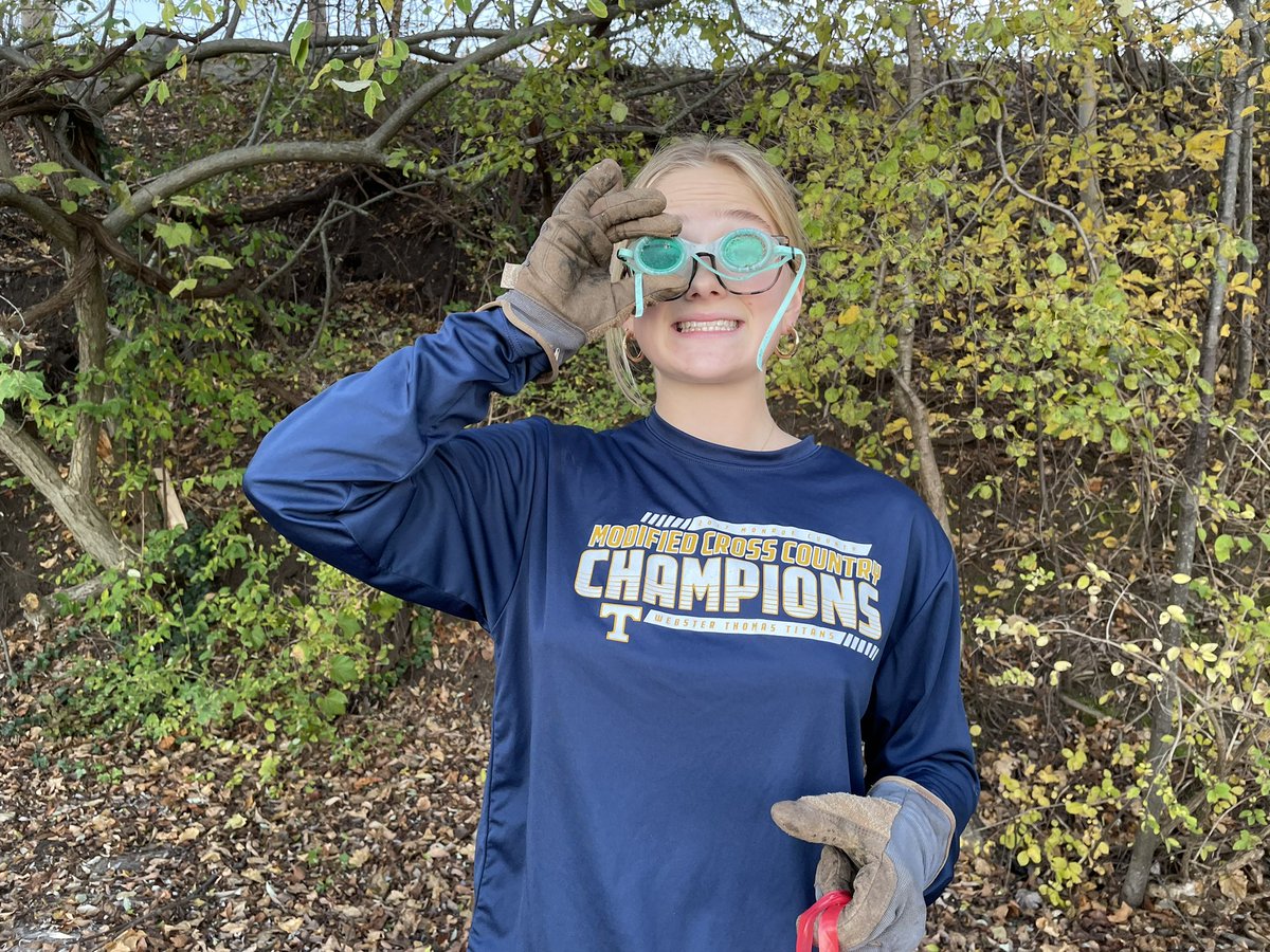 mrsdrury205's tweet photo. More items we found at our cleanup today, so many parts of shoes! https://t.co/3hiA5Fi8xW