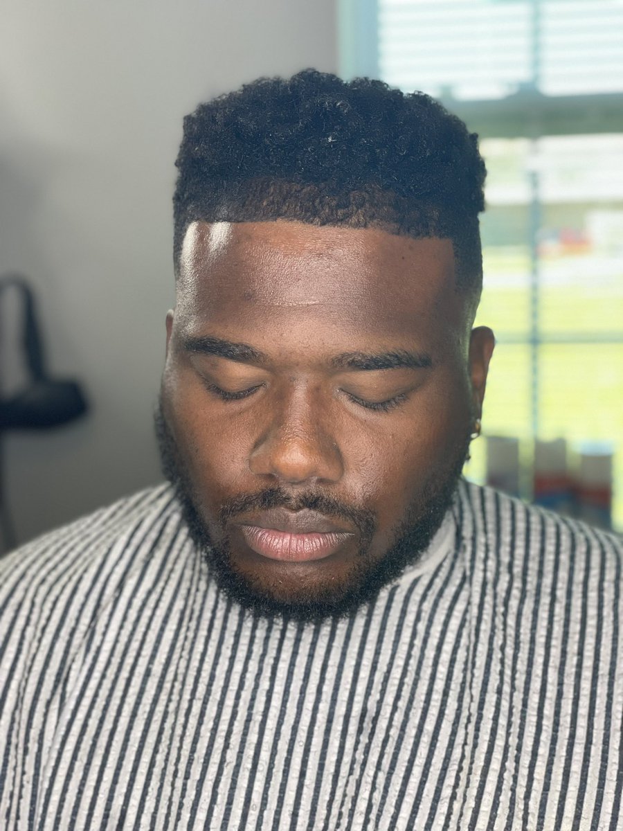 AllDatJass_'s tweet photo. And so the grind continues 🤑 

BOOK WITH ME 👇🏾

https://t.co/FwVTTfiAQF

#jasskuttinup💈 #harveyla #harveylabarber #nolabarber #nolabarbering #gretnabarber #gretnalabarber #upcomingbarber #yournewbarber #theCutapp #westbankbarber https://t.co/2JRO9D68fz