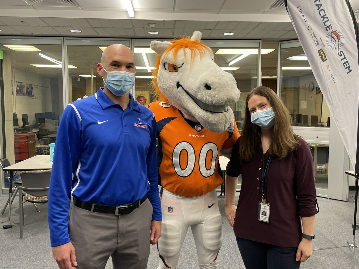 BVSDcolorado's tweet photo. This afternoon @Broncos Cheerleaders and mascot Miles delivered a $1,108 check to the @CentaurusHS Physics Club, supporting their efforts to build a space plane payload as part of the team’s #TackleSTEM initiative! #BVSDProud https://t.co/EjOsv2ZpnR