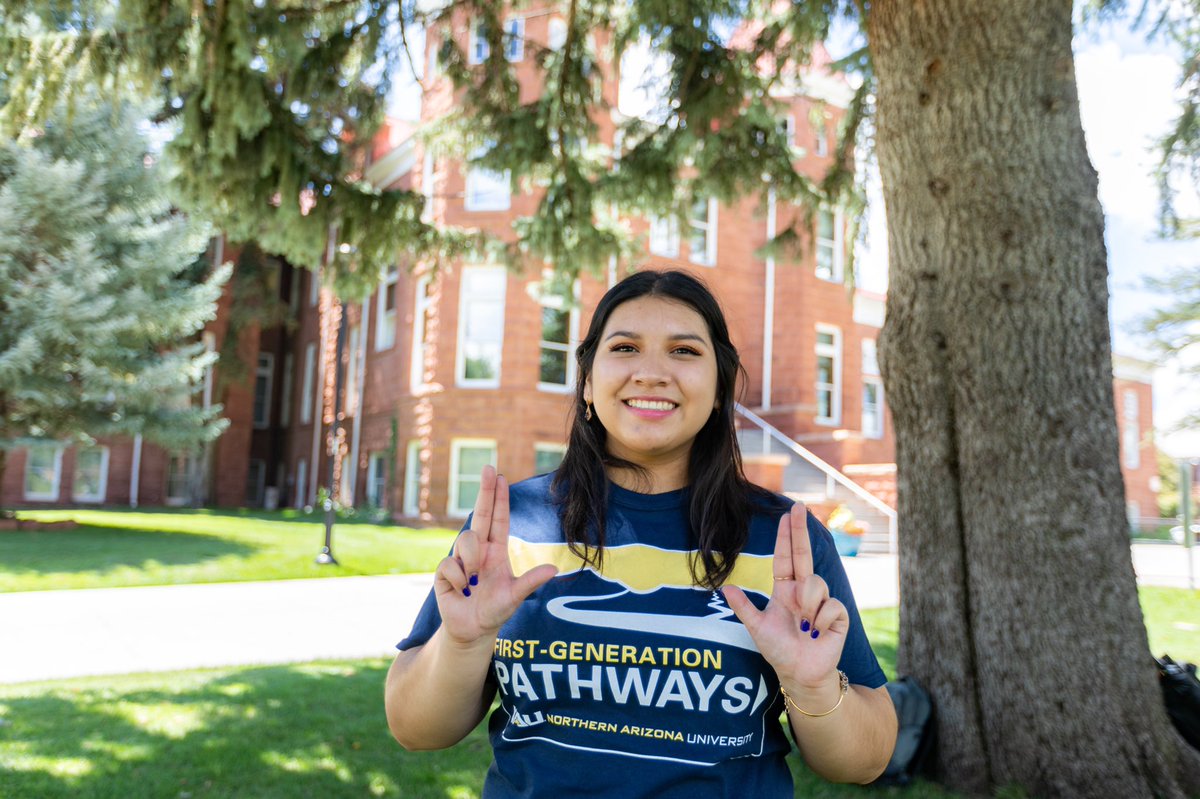 NAUAlumni's tweet image. #DYK @nau1stgen supports first-gen Lumberjacks as they chart the path to a boundless future 💙💛

Follow us this week to see profiles of first-gen alumni and students, and learn about how you can support Lumberjacks 👉 bit.ly/3ESaFVa 
#NAUFirstGen #CelebrateFirstGen
