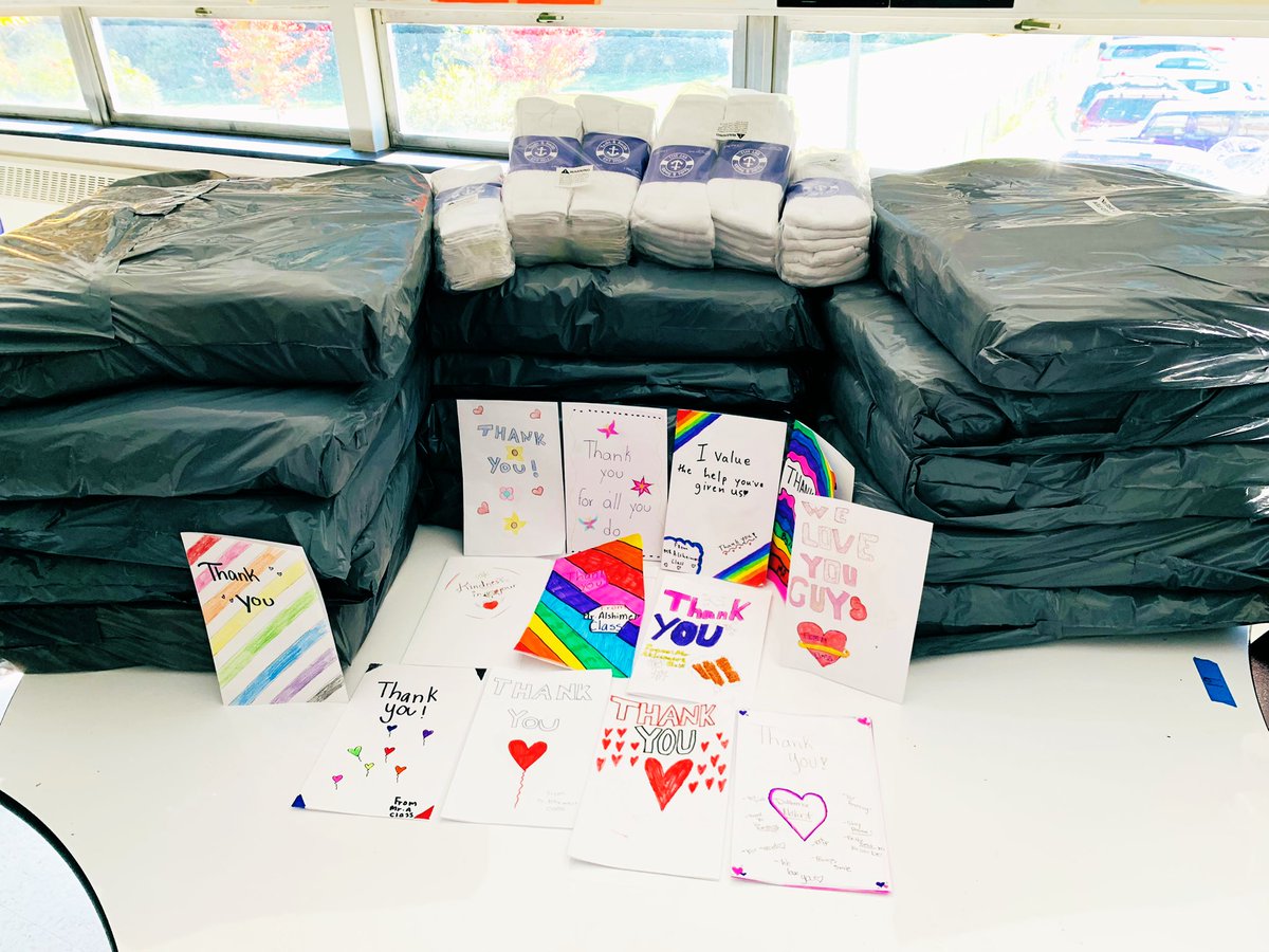 Everyday is a new opportunity for our STUDENTS to make a DIFFERENCE in our schools and within our community.

1,000 socks and cards rolling out to the local shelters. Shout out to <a href="/mikesmithlive/">Mike Smith</a> <a href="/_skateforchange/">Skate For Change</a> <a href="/J_Renaissance/">Jostens Renaissance</a> 

#SFCSocktober2021 #flhornets #NextLevelTeaching