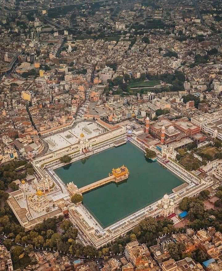 AllAboutSikhism's tweet photo. " ਡਿਠੇ ਸਭੇ ਥਾਵ ਨਹੀ ਤੁਧੁ ਜੇਹਿਆ " 🙏🏻🙏🏻 https://t.co/70CBsKyElU