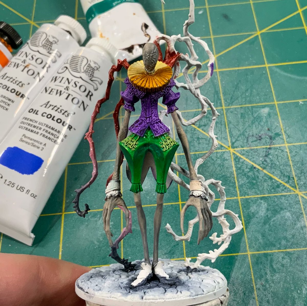 SteepTPainting's tweet photo. WIP on Slenderman from Kingdom Death: Monster!!
#miniature #miniatures #kingdomdeath #kingdomdeathmonster #slenderman #horror #creepypasta #nightmare #cryptids #tentacles #wip #tabletopgames #tabletopstrategy #miniaturepainting #oils #oilpainting #Folklore https://t.co/ipEB2r9ekh