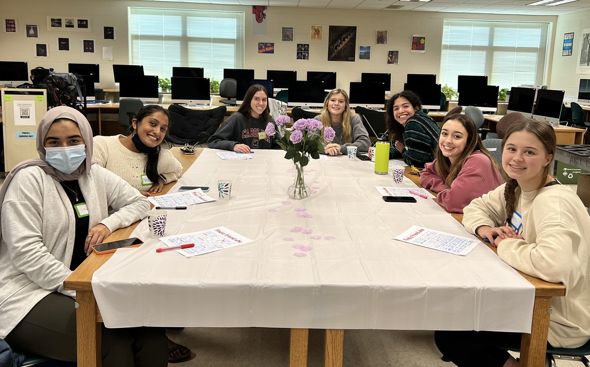 Tina Roberts tweet media