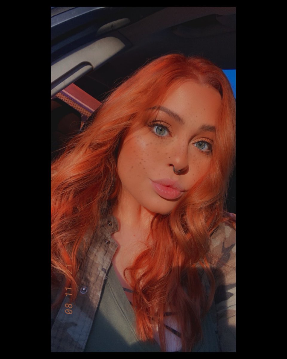 lys 🖤 tweet media