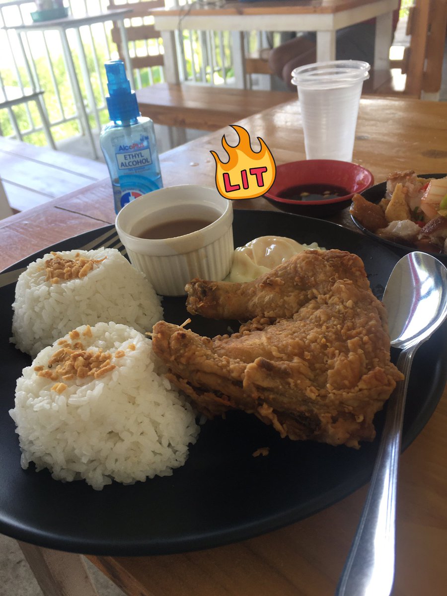 FrancisManankil's tweet photo. Pakatapos mag bike at magpapawis ng bongga💦🚴🏼‍♂️ 
Para makalamom ng madami🤣 https://t.co/GvEzXNNll4