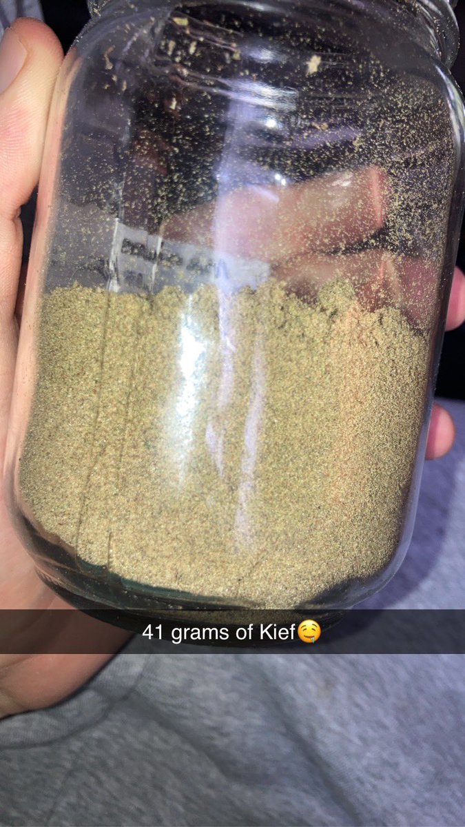 Huntz_Budz's tweet photo. Time to make some solventless hash kool-aid 🤤 https://t.co/ZAPI1Noqw1