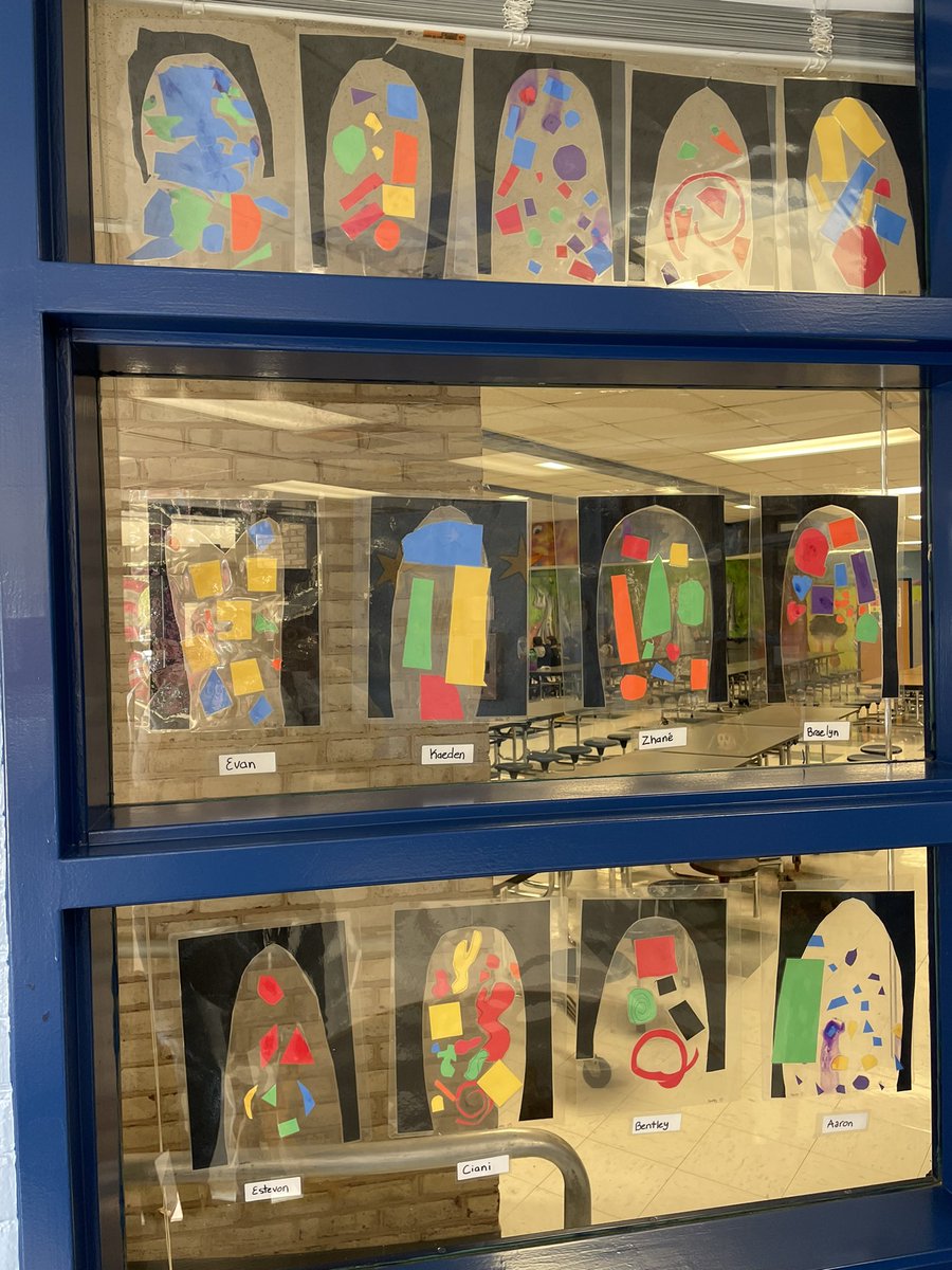 SCES_Resource's tweet image. 1st grade students finishing up their “faux-stained glass” pieces inspired by the Matisse Chapel in Vence. Students practiced cutting organic and geometric shapes and arranged them on a laminating sheet! We love our Art Stars! @CCPSVISARTS @ccpsinfo @SCESStars