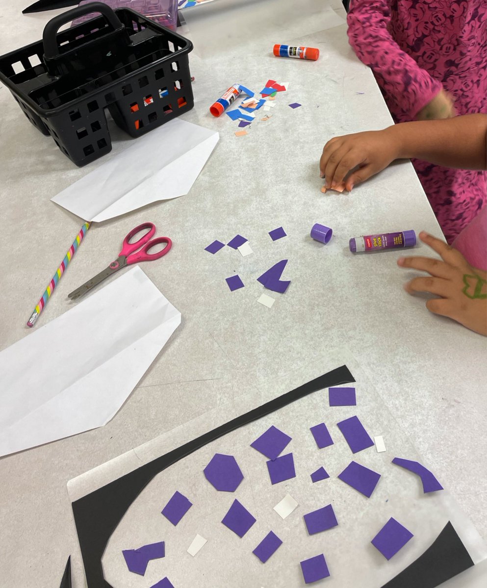 SCES_Resource's tweet image. 1st grade students finishing up their “faux-stained glass” pieces inspired by the Matisse Chapel in Vence. Students practiced cutting organic and geometric shapes and arranged them on a laminating sheet! We love our Art Stars! @CCPSVISARTS @ccpsinfo @SCESStars