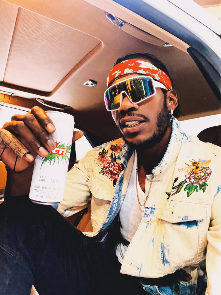 CbreadthaKid's tweet photo. Wave god. ๐๐๐ #Breadway #upcomingartist #rollsroycegang #weupnext #cacti #travisscott https://t.co/D05PXFHYy8