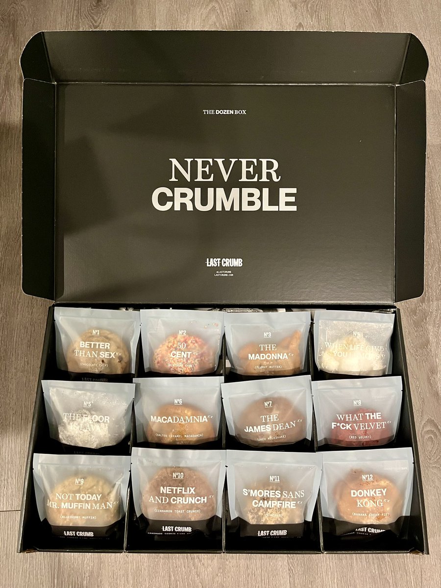 eliweisss's tweet photo. Coolest piece of mail I’ve ever received. Period. 🤩 

As a baked goods aficionado, I’m SHOOKETH and will be eating cookies non stop until further notice. 🍪 

Thank you @matthewcjung and @LastCrumbCookie 🥰💙 https://t.co/DvWlQnKEHF