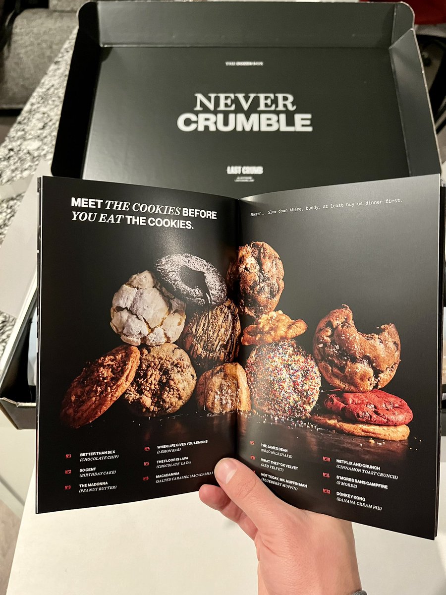 eliweisss's tweet photo. Coolest piece of mail I’ve ever received. Period. 🤩 

As a baked goods aficionado, I’m SHOOKETH and will be eating cookies non stop until further notice. 🍪 

Thank you @matthewcjung and @LastCrumbCookie 🥰💙 https://t.co/DvWlQnKEHF
